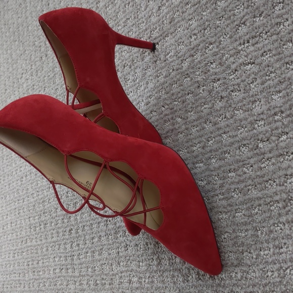 GORGEOUS "The Collection" Red Suede Leather Stretch Strapy Pointy Pumps, Sz 39 - Picture 5 of 11